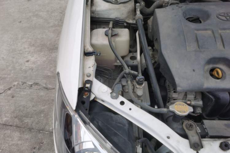 Used Toyota Corolla EX 2013 1.6L Automatic Excellence Edition Engine Bay Right