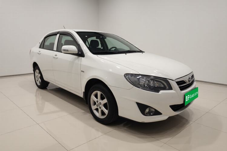 Used Toyota Corolla EX 2013 1.6L Automatic Luxury Edition Exterior 2