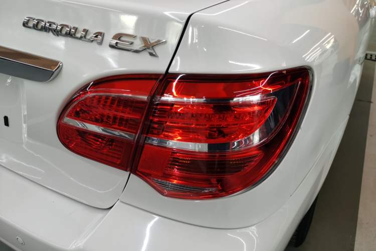 Used Toyota Corolla EX 2013 1.6L Automatic Excellence Edition Exterior 3