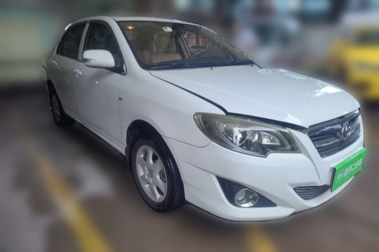 Used Toyota Corolla EX 2013 1.6L Automatic Luxury Edition Front Right 45 Deg
