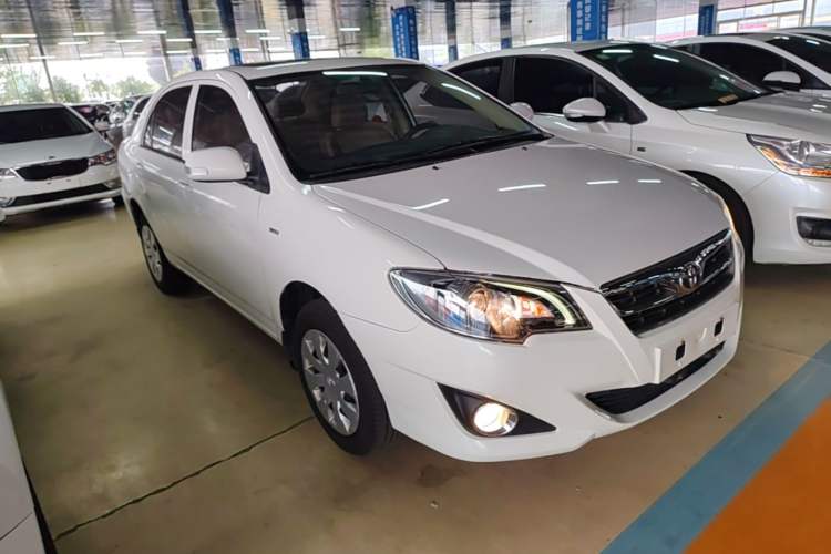 Used Toyota Corolla EX 2013 1.6L Automatic Excellence Edition Front Right 45 Deg