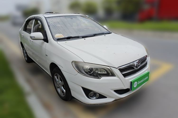 Used Toyota Corolla EX 2013 1.6L Automatic Luxury Edition Front Right 45 Deg