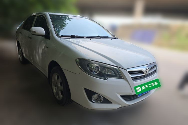 Used Toyota Corolla EX 2013 1.6L Automatic Luxury Edition Front Right 45 Deg