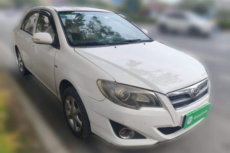 Used Toyota Corolla EX 2013 1.6L Automatic Luxury Edition Front Right 45 Deg