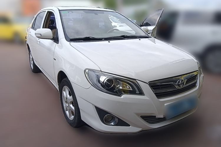Used Toyota Corolla EX 2013 1.6L Automatic Luxury Edition Front Right 45 Deg