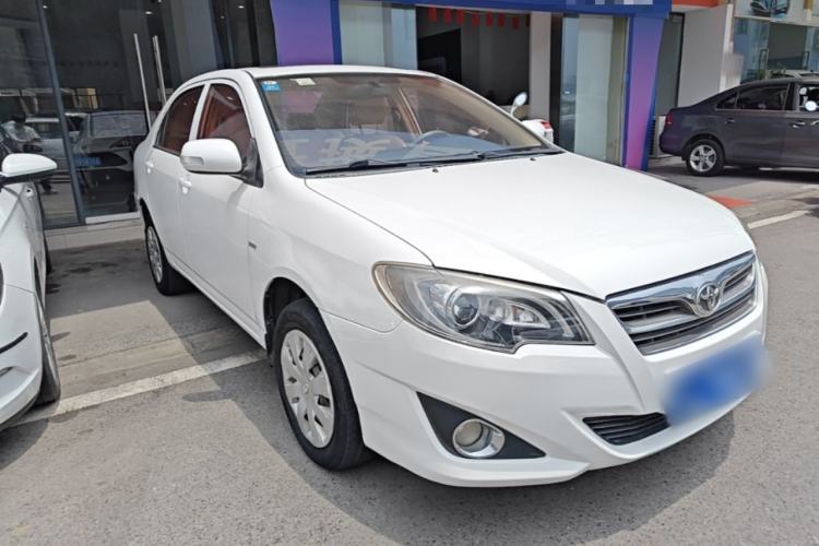 Used Toyota Corolla EX 2013 1.6L Manual Excellence Edition Front Right 45 Deg