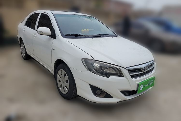 Used Toyota Corolla EX 2013 1.6L Manual Excellence Edition Front Right 45 Deg