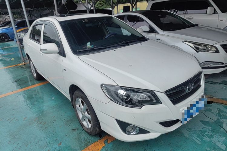 Used Toyota Corolla EX 2013 1.6L Automatic Luxury Edition Front Right 45 Deg