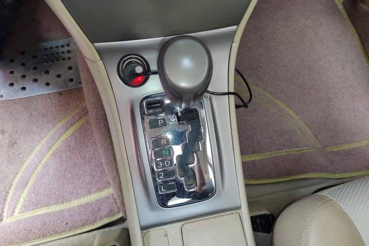 Used Toyota Corolla EX 2013 1.6L Automatic Excellence Edition Gear Lever