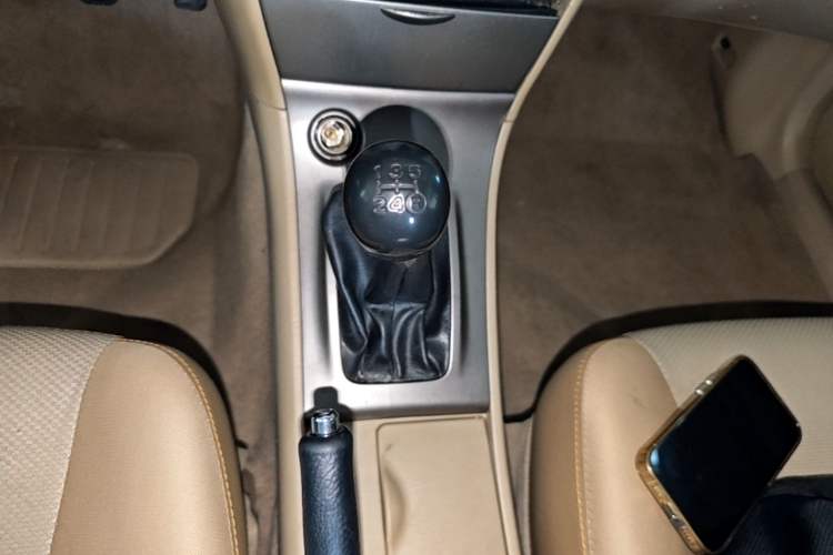 Used Toyota Corolla EX 2013 1.6L Manual Excellence Edition Gear Lever