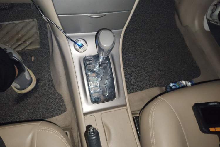 Used Toyota Corolla EX 2013 1.6L Automatic Excellence Edition Gear Lever
