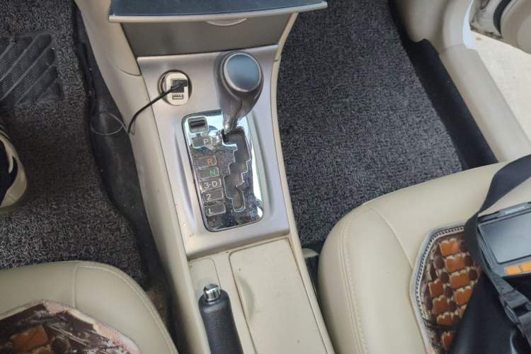 Used Toyota Corolla EX 2013 1.6L Automatic Excellence Edition Gear Lever