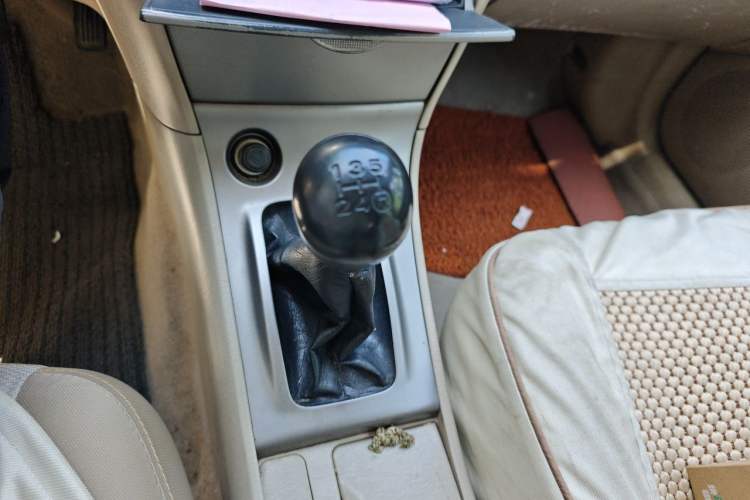 Used Toyota Corolla EX 2013 1.6L Manual Excellence Edition Gear Lever