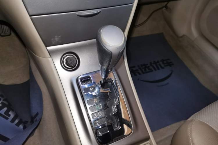 Used Toyota Corolla EX 2013 1.6L Automatic Excellence Edition Gear Lever
