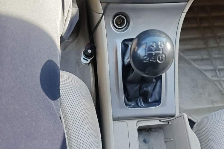 Used Toyota Corolla EX 2013 1.6L Manual Excellence Edition Gear Lever