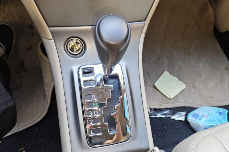 Used Toyota Corolla EX 2013 1.6L Automatic Excellence Edition Gear Lever