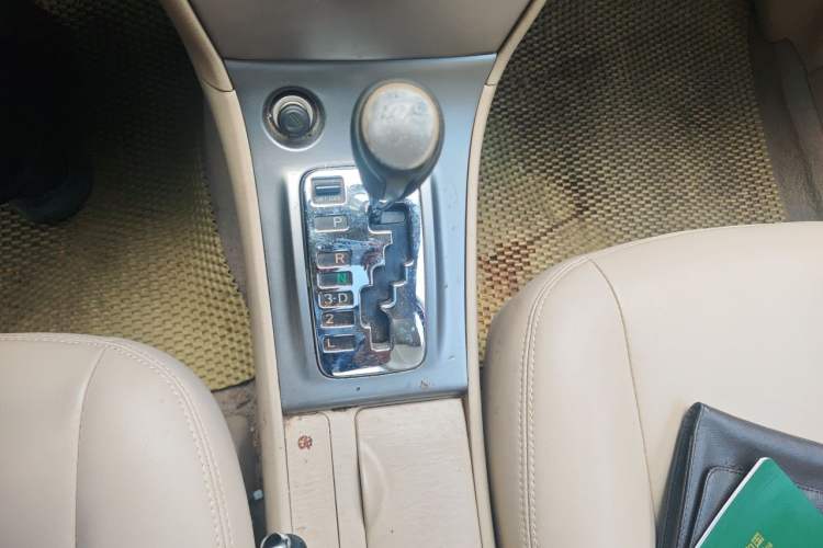 Used Toyota Corolla EX 2013 1.6L Automatic Luxury Edition Gear Lever