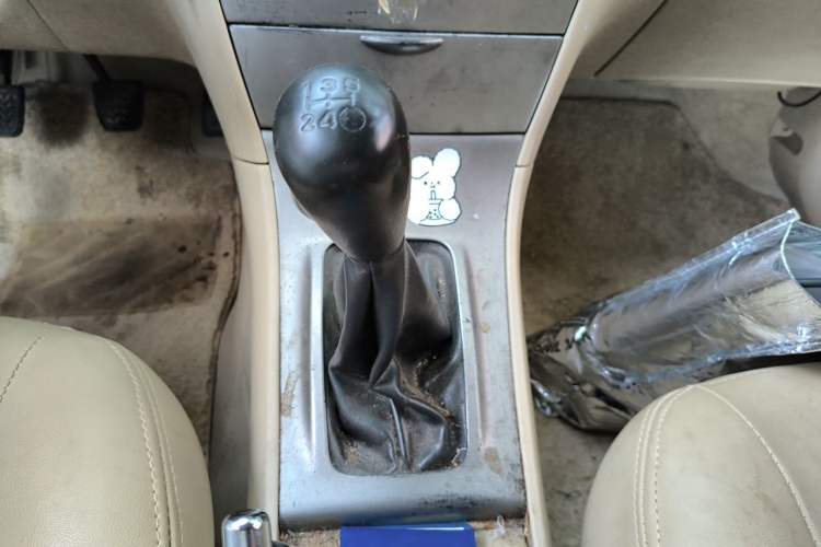 Used Toyota Corolla EX 2013 1.6L Manual Excellence Edition Gear Lever