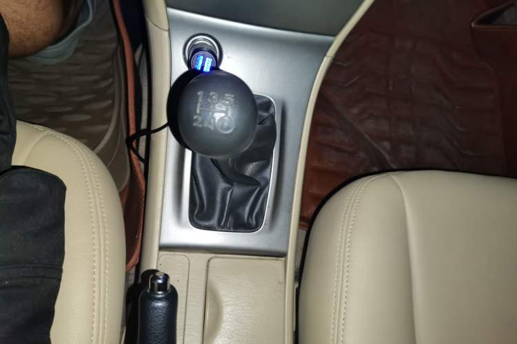 Used Toyota Corolla EX 2013 1.6L Manual Excellence Edition Gear Lever