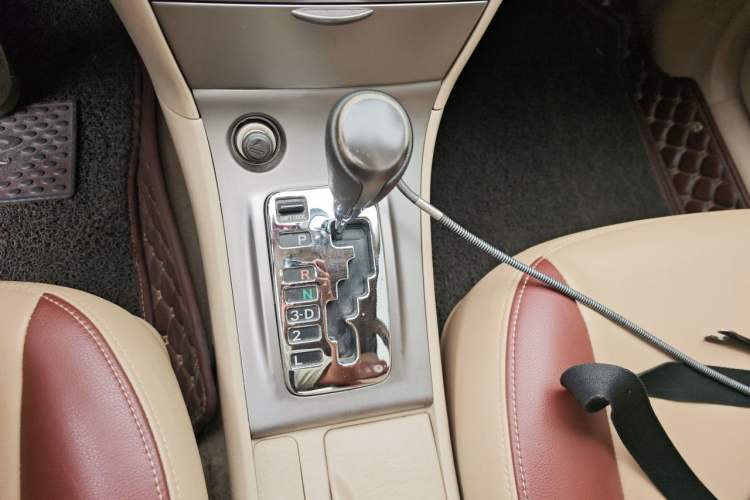 Used Toyota Corolla EX 2013 1.6L Automatic Excellence Edition Gear Lever