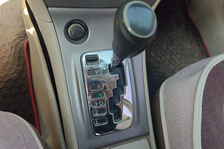 Used Toyota Corolla EX 2013 1.6L Automatic Excellence Edition Gear Lever