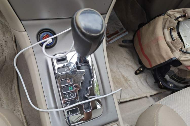Used Toyota Corolla EX 2013 1.6L Automatic Luxury Edition Gear Lever