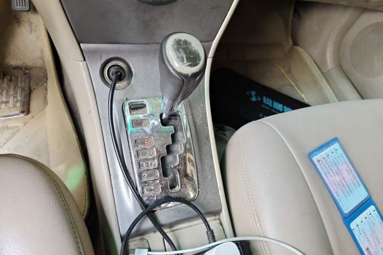 Used Toyota Corolla EX 2013 1.6L Automatic Luxury Edition Gear Lever