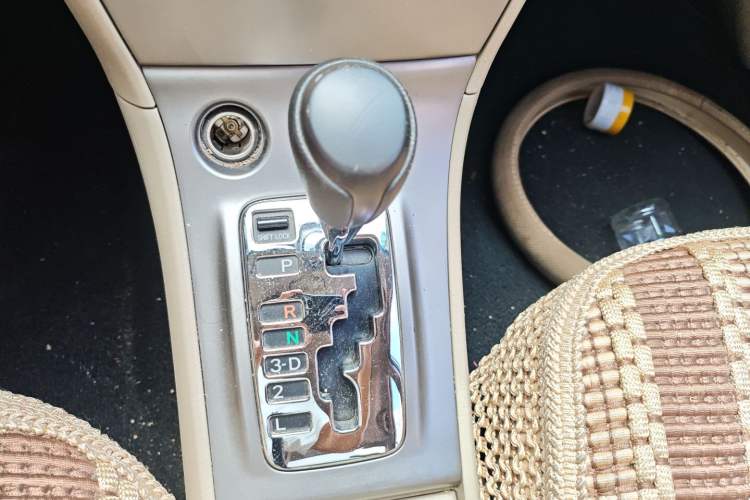 Used Toyota Corolla EX 2013 1.6L Automatic Excellence Edition Gear Lever