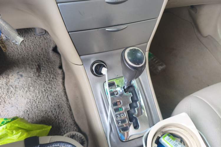 Used Toyota Corolla EX 2013 1.6L Automatic Luxury Edition Gear Lever