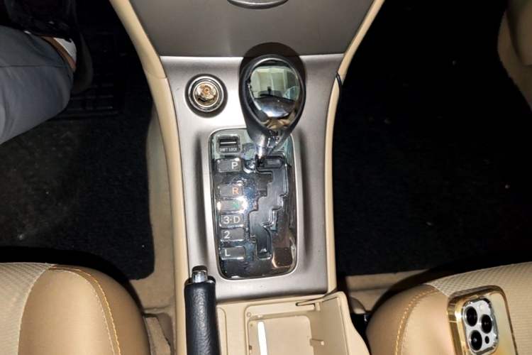 Used Toyota Corolla EX 2013 1.6L Automatic Excellence Edition Gear Lever