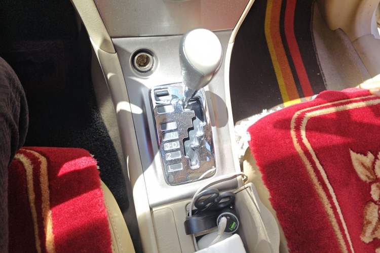 Used Toyota Corolla EX 2013 1.6L Automatic Excellence Edition Gear Lever