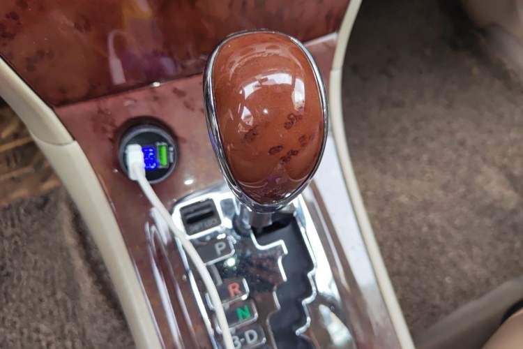 Used Toyota Corolla EX 2013 1.6L Automatic Luxury Edition Gear Lever
