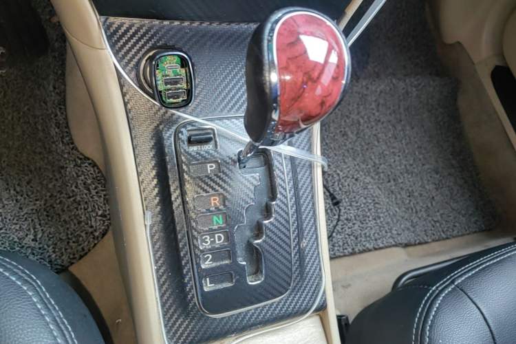 Used Toyota Corolla EX 2013 1.6L Automatic Luxury Edition Gear Lever