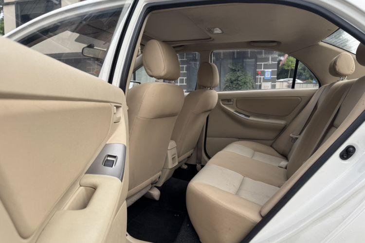 Used Toyota Corolla EX 2013 1.6L Automatic Excellence Edition Interior 11