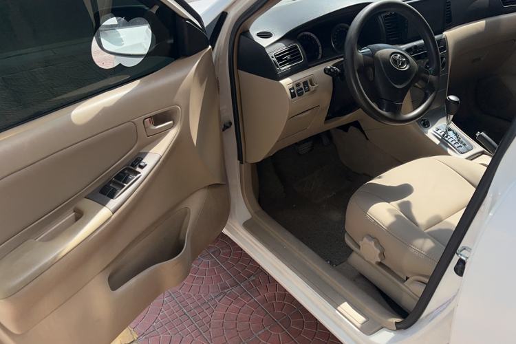 Used Toyota Corolla EX 2013 1.6L Automatic Excellence Edition Interior 2