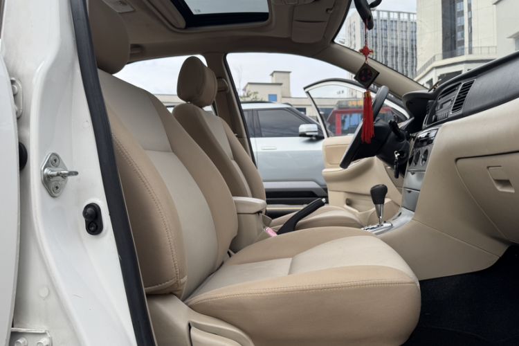 Used Toyota Corolla EX 2013 1.6L Automatic Excellence Edition Interior 3