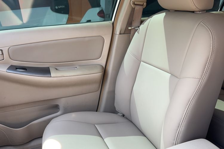 Used Toyota Corolla EX 2013 1.6L Automatic Excellence Edition Interior 4
