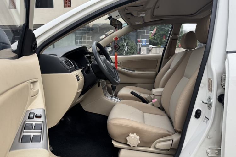 Used Toyota Corolla EX 2013 1.6L Automatic Excellence Edition Interior 5
