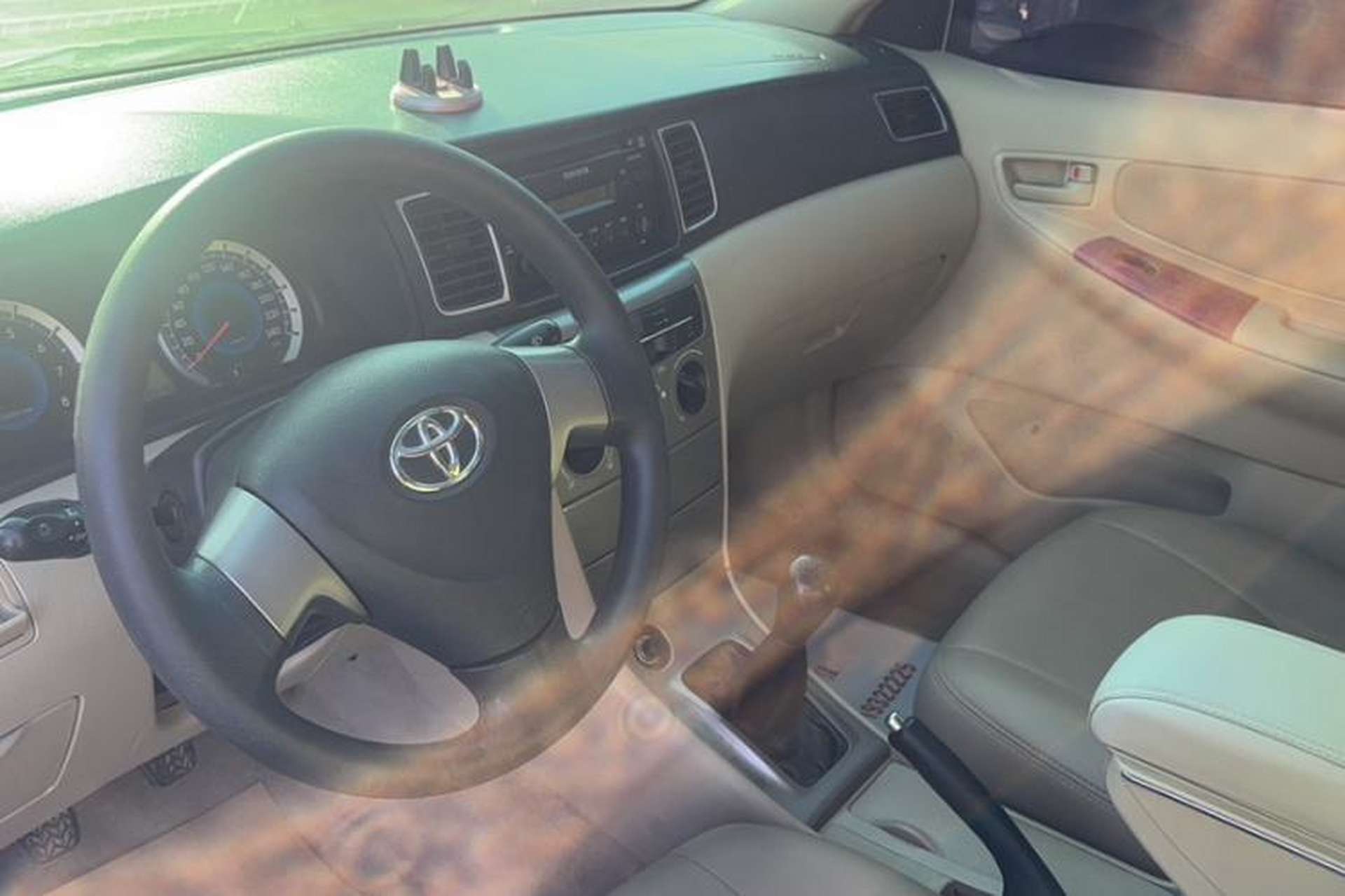 Used Toyota Corolla EX 2013 1.6L Manual Excellence Edition Interior 5