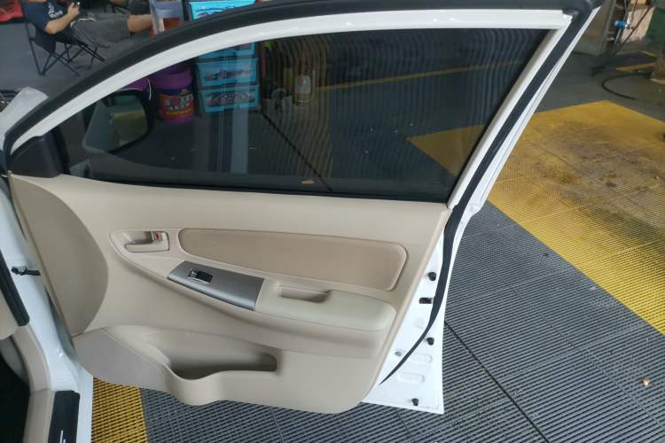 Used Toyota Corolla EX 2013 1.6L Automatic Excellence Edition Interior 5