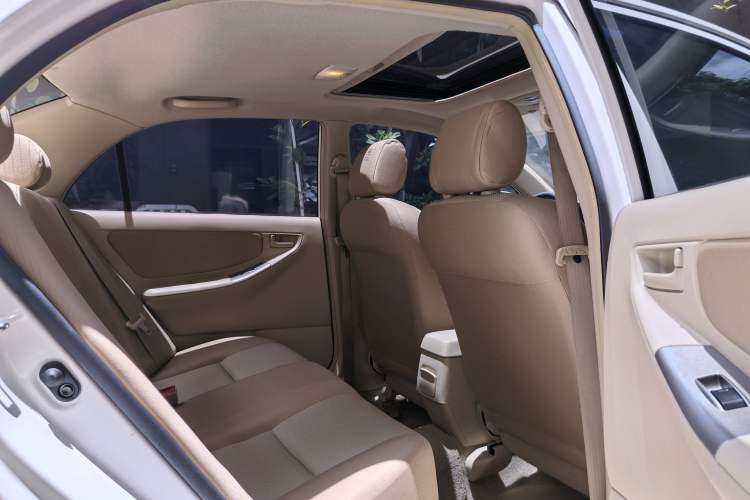 Used Toyota Corolla EX 2013 1.6L Manual Excellence Edition Interior 8