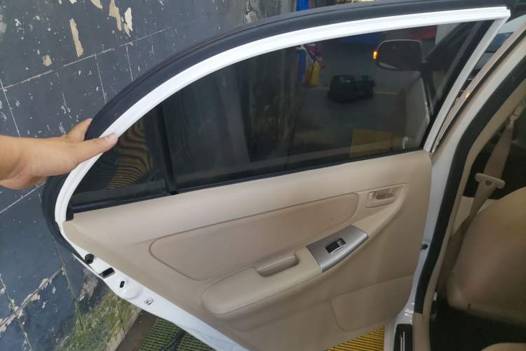 Used Toyota Corolla EX 2013 1.6L Automatic Excellence Edition Interior 8