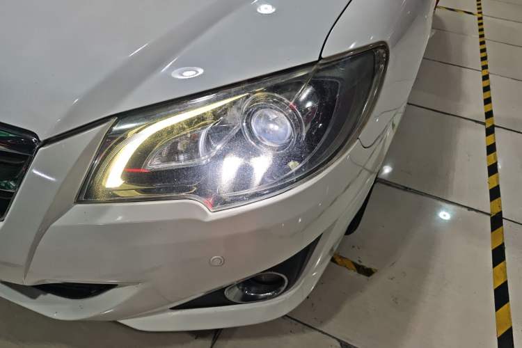 Used Toyota Corolla EX 2013 1.6L Automatic Excellence Edition Left Front Headlight