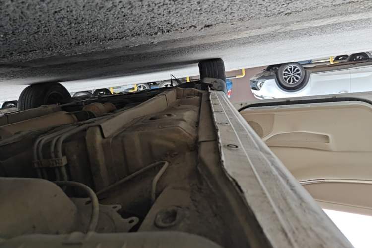 Used Toyota Corolla EX 2013 1.6L Manual Excellence Edition Left Side Sill