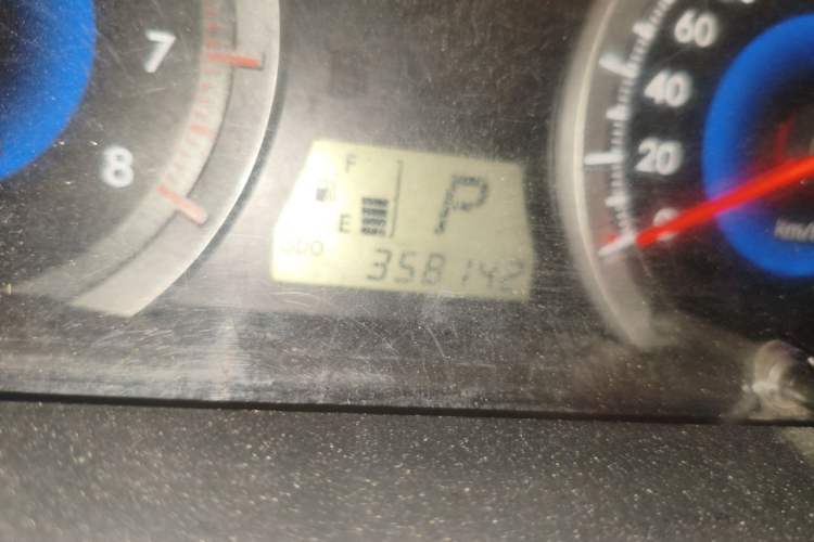 Used Toyota Corolla EX 2013 1.6L Automatic Luxury Edition Odometer Close Up