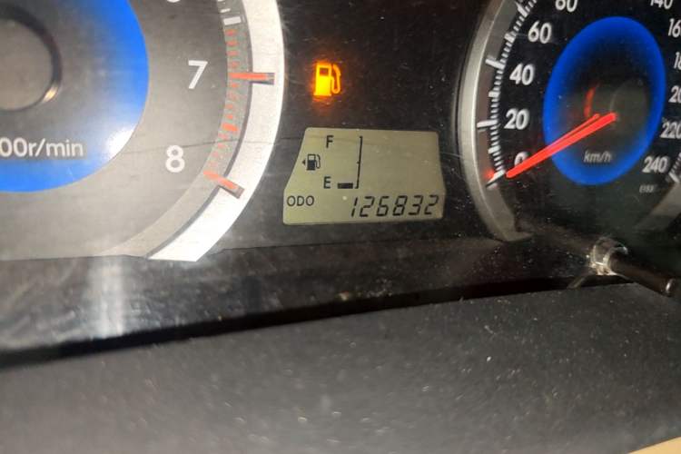 Used Toyota Corolla EX 2013 1.6L Manual Excellence Edition Odometer Close Up