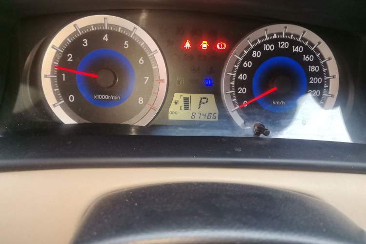 Used Toyota Corolla EX 2013 1.6L Automatic Luxury Edition Odometer Close Up