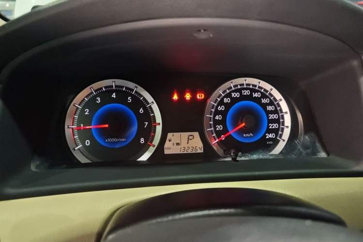 Used Toyota Corolla EX 2013 1.6L Automatic Excellence Edition Odometer Close Up