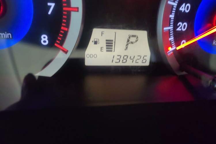 Used Toyota Corolla EX 2013 1.6L Automatic Luxury Edition Odometer Close Up