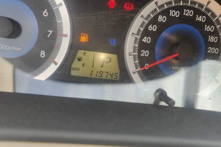 Used Toyota Corolla EX 2013 1.6L Automatic Excellence Edition Odometer Close Up